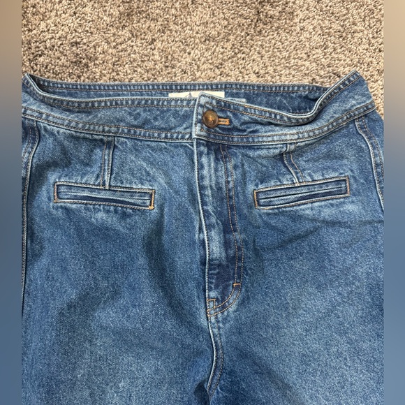 We The Free Straight Leg Jeans - Picture 2 of 4